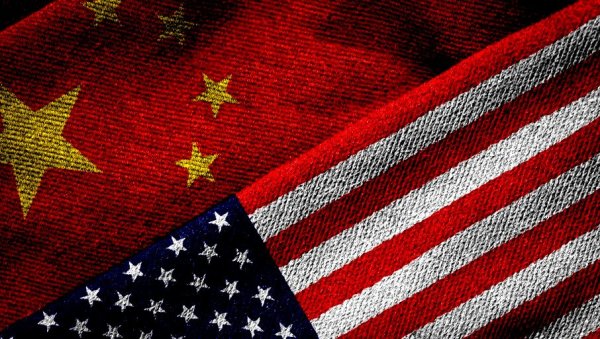 ТРАМП О ТРГОВИНСКОМ РАТУ: Надам се да ће САД и Кина на крају постићи договор о царинама ТРАМП О ТРГОВИНСКОМ РАТУ: Надам се да ће САД и Кина на крају постићи договор о царинама