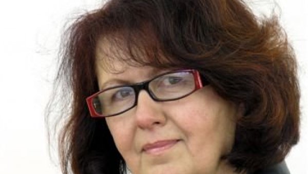 ПОЗОРИШНА КРИТИКА: Мајка Ђука види најдаље ПОЗОРИШНА КРИТИКА: Мајка Ђука види најдаље