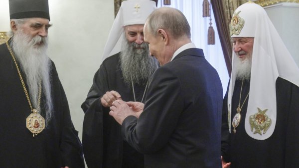 ПУТИН ДОБИО СПЕЦИЈАЛАН ПОКЛОН ОД ПАТРИЈАРХА ПОРФИРИЈА: Савезнички односи са Србијом најтоплији и најближи (ФОТО)
