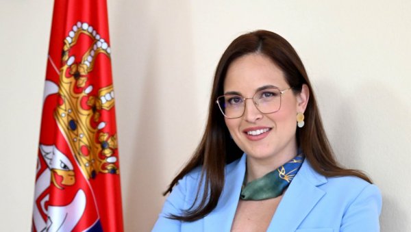 НОВИМ ГЕНЕРАЦИЈАМА МИ ЋЕМО ОСТАВИТИ ЗАШТИЋЕНУ ПРИРОДУ: Интервју - Сара Павков, министар заштите животне средине НОВИМ ГЕНЕРАЦИЈАМА МИ ЋЕМО ОСТАВИТИ ЗАШТИЋЕНУ ПРИРОДУ: Интервју - Сара Павков, министар заштите животне средине
