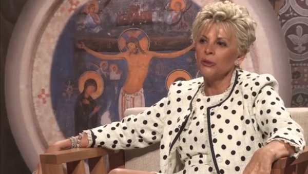 КАКО ЈЕ НАЈБОГАТИЈА СРПКИЊА СТЕКЛА 2 МИЛИЈАРДЕ $ У КАНАДИ: Рођена као Убавка, обогатила се као Ребека КАКО ЈЕ НАЈБОГАТИЈА СРПКИЊА СТЕКЛА 2 МИЛИЈАРДЕ $ У КАНАДИ: Рођена као Убавка, обогатила се као Ребека