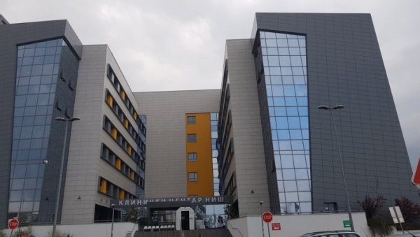 ПОДГИЛИ СМО БРОЈ ИНТЕРВЕНЦИЈА ЗА ВИШЕ ОД 30 ПОСТО Станојевић: Ниш са новом зградом Клиничног центра ушао у 21. век ПОДГИЛИ СМО БРОЈ ИНТЕРВЕНЦИЈА ЗА ВИШЕ ОД 30 ПОСТО Станојевић: Ниш са новом зградом Клиничног центра ушао у 21. век
