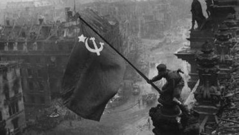 ХИТЛЕР ЈЕ ПРЕ 80 ГОДИНА ПОБЕЂЕН НА ИСТОЧНОМ ФРОНТУ: Кључне операције Другог светског рата ХИТЛЕР ЈЕ ПРЕ 80 ГОДИНА ПОБЕЂЕН НА ИСТОЧНОМ ФРОНТУ: Кључне операције Другог светског рата