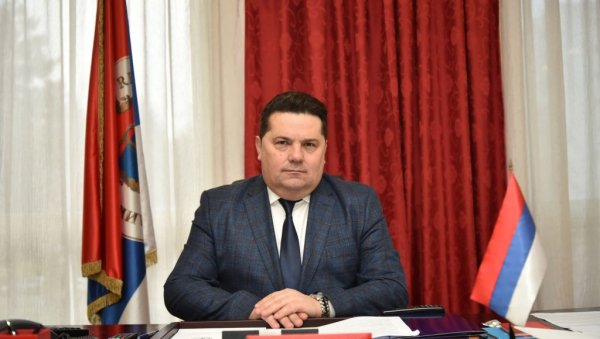 СТЕВАНДИЋ ПОСЛЕ СКУПА У НИШУ: Бистри се полако СТЕВАНДИЋ ПОСЛЕ СКУПА У НИШУ: Бистри се полако