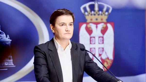 СОПСТВЕНУ ДРЖАВУ НАЗВАЛИ ТРЕЋИМ РАЈХОМ Ана Брнабић осула паљбу по блокадерима са ЕТФ: Срам вас било, увредили сте свој народ СОПСТВЕНУ ДРЖАВУ НАЗВАЛИ ТРЕЋИМ РАЈХОМ Ана Брнабић осула паљбу по блокадерима са ЕТФ: Срам вас било, увредили сте свој народ