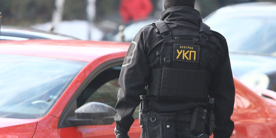 Pucali iz automobila u pokretu: Na meti i dete od 16 godina - sve vrvi od policije