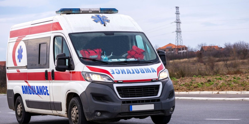 Lančani udes u Kragujevcu: Oboren motociklista, ima više povređenih