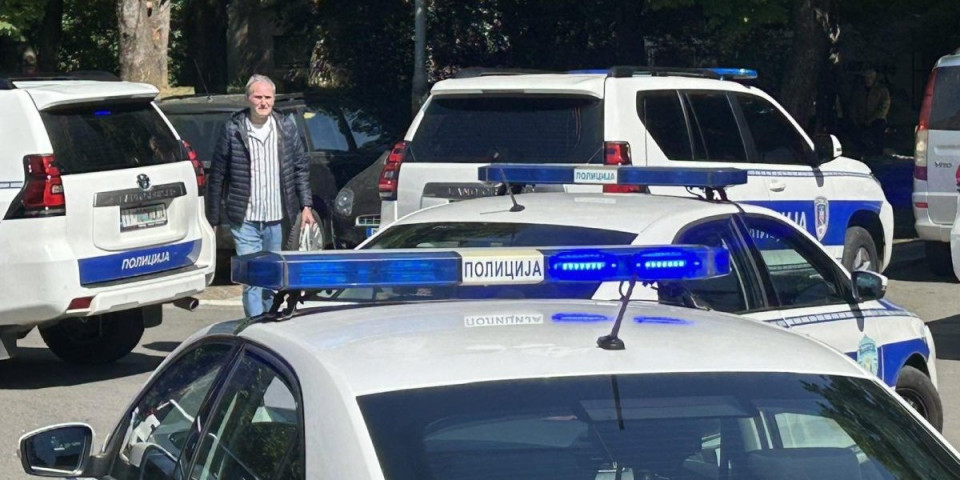 Voz pokupio traktor na pruzi kod Šapca, vozaču nije bilo pomoći: Nesrećni sin došao na lice mesta, nem od bola uradio je samo jedno