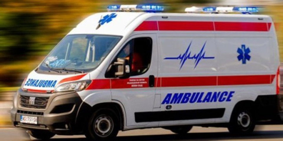 Izboden tinejdžer: Nepoznati napadač ga ubadao nožem ispred škole ''Radoje Dakić''