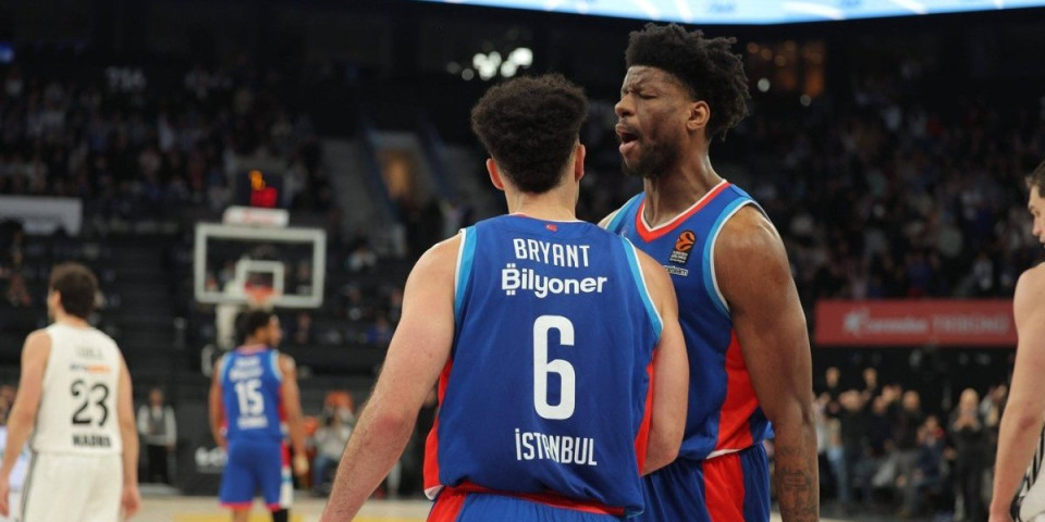 Šansa za Zvezdu i Partizan: Dvojac Efesa raskida tek skopljen ugovor sa Hapoelom