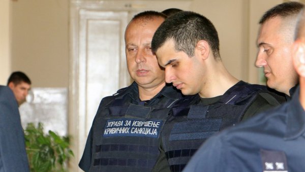 АПЕЛАЦИОНИ СУД ПОТВРДИО ПРВОСТЕПЕНУ ПРЕСУДУ ЗА МАСАКР У МАЛОМ ОРАШЈУ И ДУБОНИ: Урошу и Радиши Блажићу потврђене казне од по 20 година затвор АПЕЛАЦИОНИ СУД ПОТВРДИО ПРВОСТЕПЕНУ ПРЕСУДУ ЗА МАСАКР У МАЛОМ ОРАШЈУ И ДУБОНИ: Урошу и Радиши Блажићу потврђене казне од по 20 година затвор