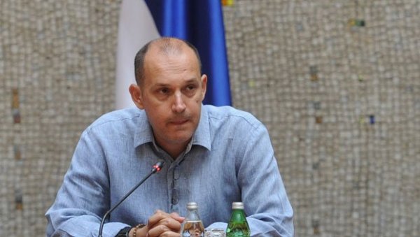 ПОЧИЊЕ РЕКОНСТРУКЦИЈА САВЕТОВАЛИШТА ЗА ХИВ У КРАГУЈЕВЦУ: Здравство јача уз подршку министра Лончара ПОЧИЊЕ РЕКОНСТРУКЦИЈА САВЕТОВАЛИШТА ЗА ХИВ У КРАГУЈЕВЦУ: Здравство јача уз подршку министра Лончара