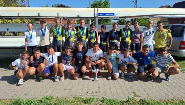 ВЕСЛАЧИ СМЕДЕРЕВА НАЈБОЉИ НА РЕГАТИ У ЧУРУГУ: Смедеревци освојили осам медаља ВЕСЛАЧИ СМЕДЕРЕВА НАЈБОЉИ НА РЕГАТИ У ЧУРУГУ: Смедеревци освојили осам медаља