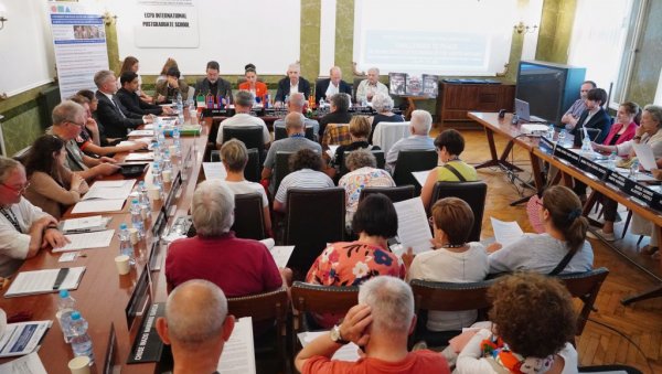 БОРБА ПРОТИВ ЗЛА НАЦИЗМА 80. година од оснивања УН: Керим - Поредак који значи моћ је право је узрок више од 100 ратова БОРБА ПРОТИВ ЗЛА НАЦИЗМА 80. година од оснивања УН: Керим - Поредак који значи моћ је право је узрок више од 100 ратова