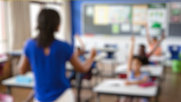 САВЕЗ УЧИТЕЉА СПРОВЕО ИСТРАЖИВАЊЕ: Наставници против скраћивања часа