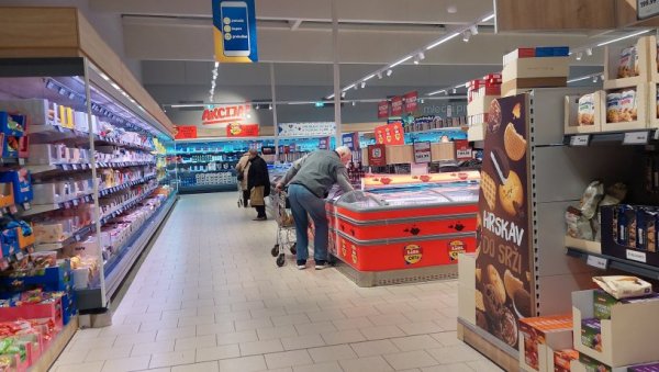 РАДНО ВРЕМЕ ЗА СРЕТЕЊЕ: Познато како ће радити продавнице и пумпе за празник