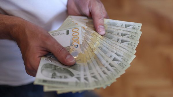 ЕВО КО ИМА ПРАВО НА НАЈМАЊЕ 20.000 ДИНАРА: Пријаве трају до 15. јула, ово су све информације